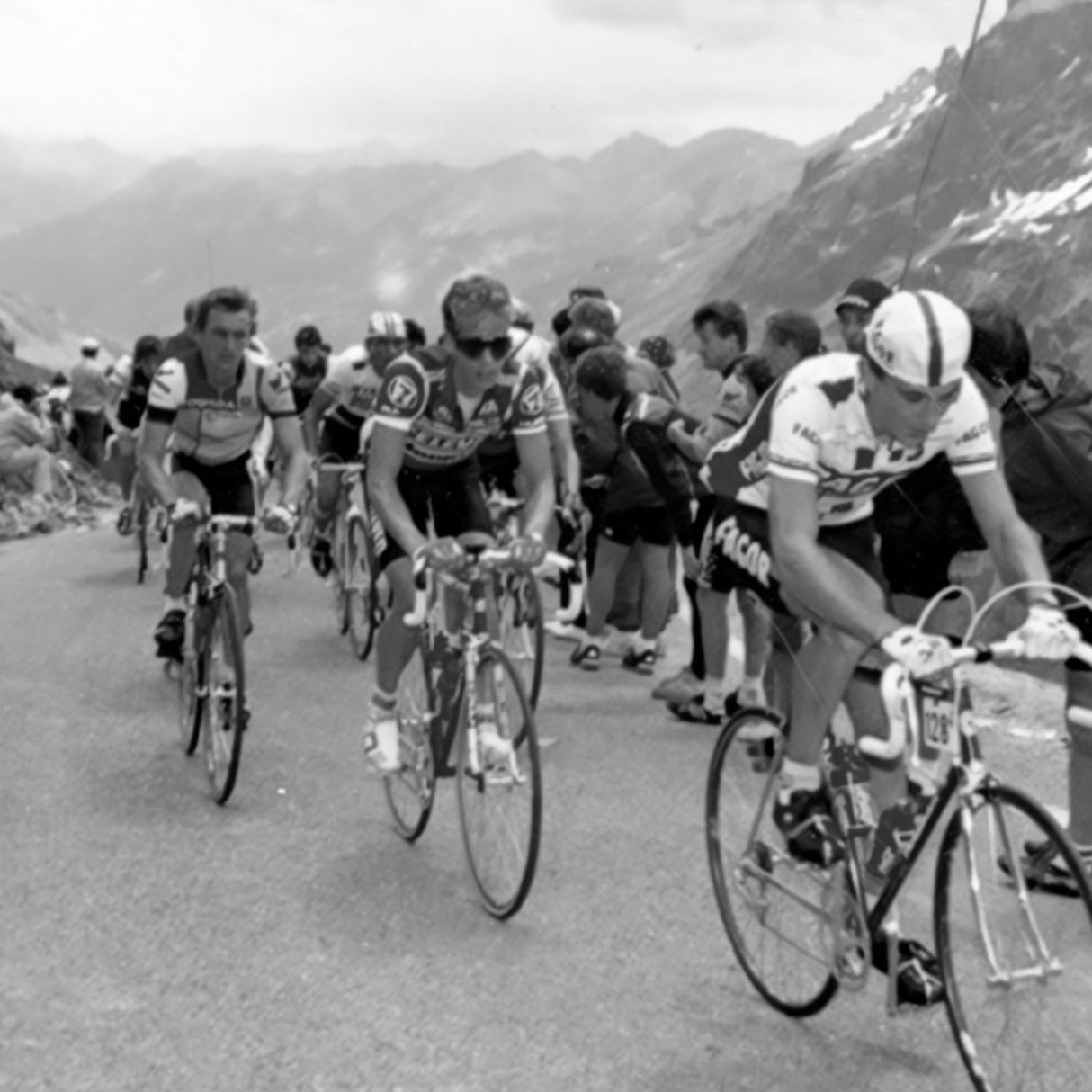 ZEITBIKE - Vintage Cycling Cap - 7-Eleven | | Anti Sweat Caps | for Stand Alone or Under Helmet | Team Jersey Cap Outdoor Cap