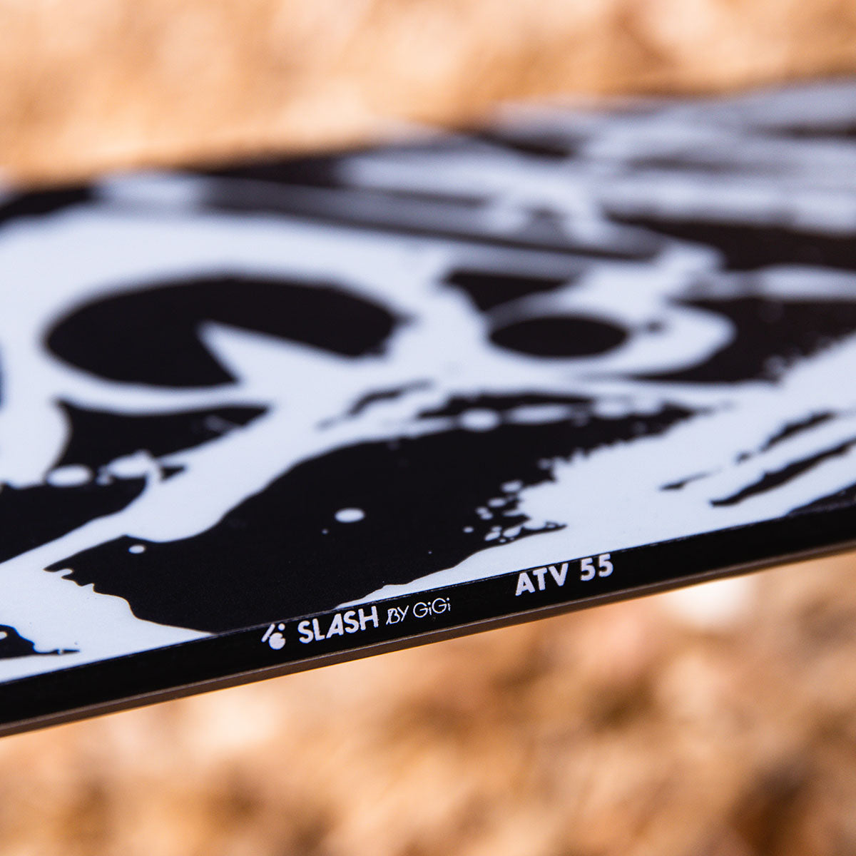 Slash by GiGi - ATV Snowboard - ApARTment