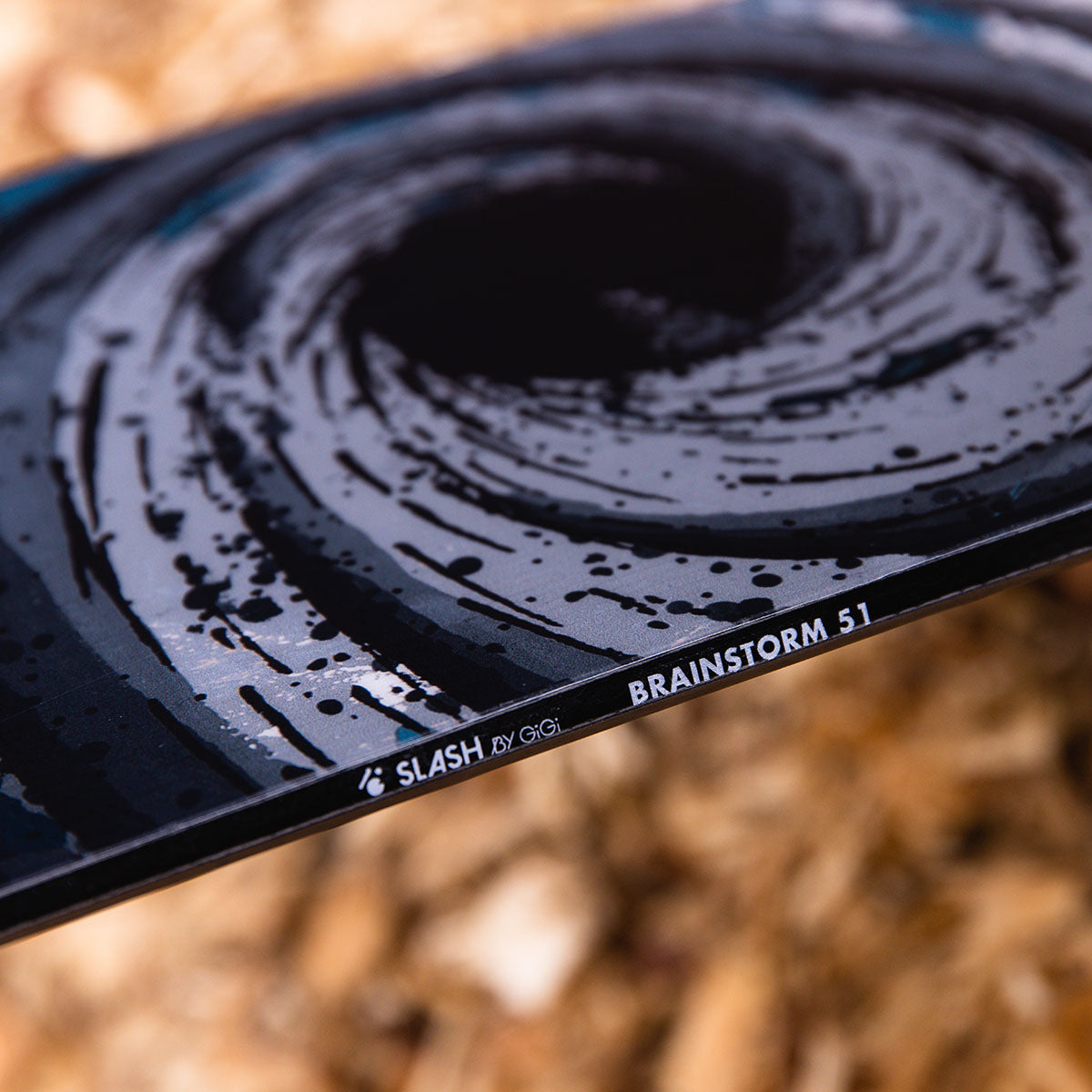 Slash by GiGi - Brainstorm Snowboard - ApARTment