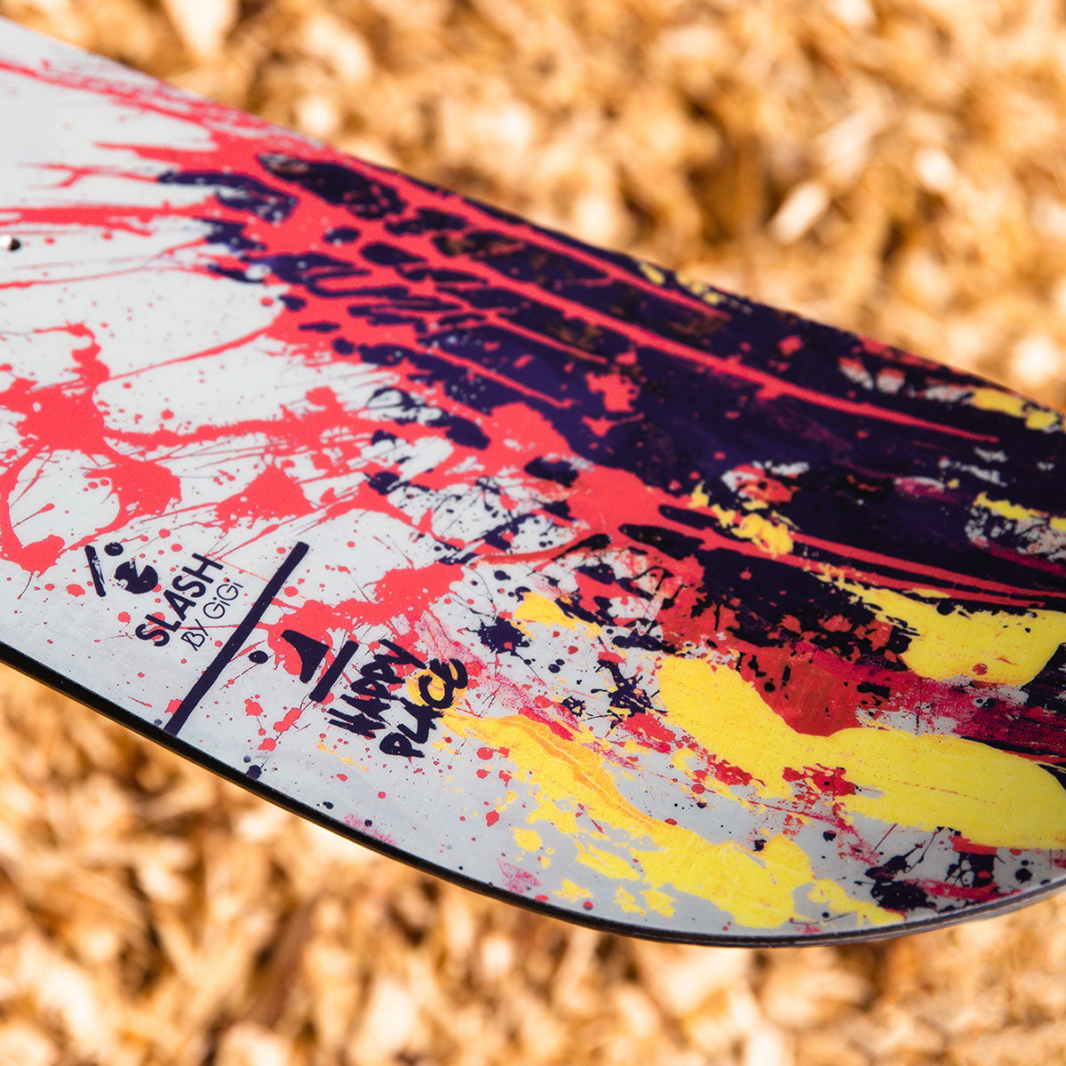 Slash by GiGi - Happy Place Snowboard - ApARTment