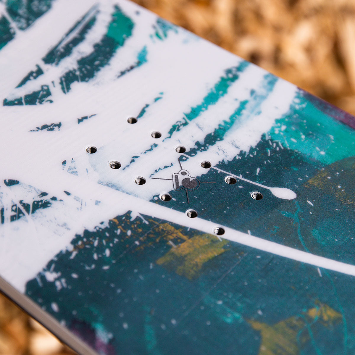 Slash by GiGi - Spectrum Snowboard - ApARTment