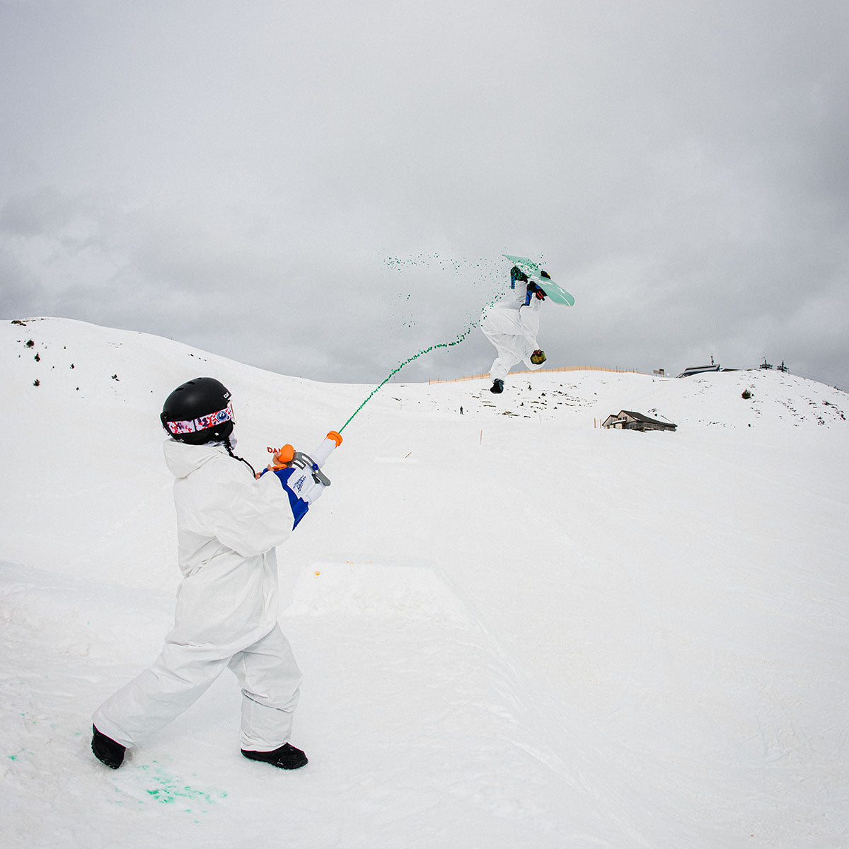 Slash by GiGi - Spectrum Snowboard - ApARTment