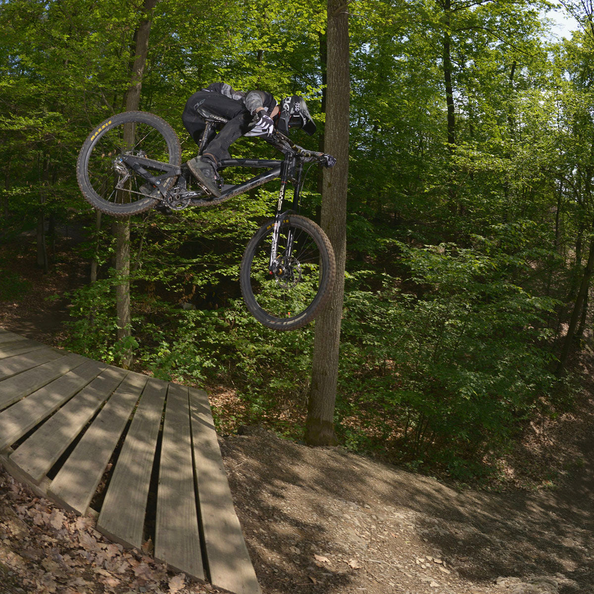 TSG - Knee-Sleeve Dermis Pro A - Black